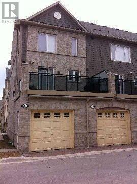 5035-5035 Oscar Peterson Blvd in Mississauga, ON - Building Photo