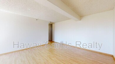 2916 Date St in Honolulu, HI - Foto de edificio - Building Photo