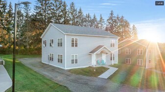 127 Birdseye View Dr, Unit A in Ithaca, NY - Building Photo