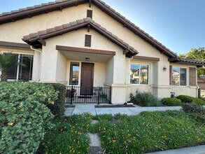 1756 Bilbao Dr in Santa Maria, CA - Building Photo - Building Photo