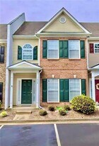 658 Kenridge Dr in Suwanee, GA - Building Photo