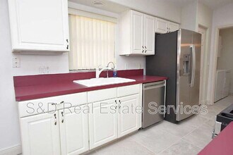 2235 Silver Re Dr in Lakeland, FL - Building Photo - Building Photo