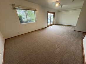 106 14th St NW in Watertown, SD - Building Photo - Building Photo