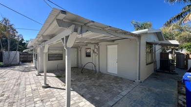 1120 NE 23rd Pl in Pompano Beach, FL - Building Photo - Building Photo