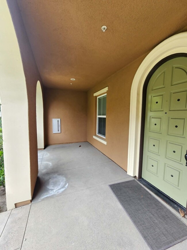 732 E Valencia St, Unit Jan in Anaheim, CA - Building Photo - Building Photo
