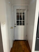 888 Jerome St, Unit 1room in Brooklyn, NY - Building Photo - Building Photo