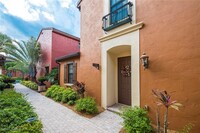 9161 Chula Vista St in Naples, FL - Foto de edificio - Building Photo