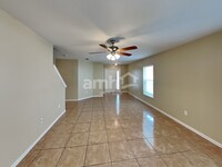 7526 Maroon Peak Dr in Ruskin, FL - Foto de edificio - Building Photo