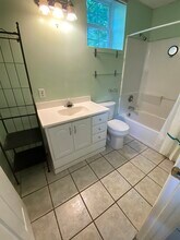 2261 Capehart Cir NE in Atlanta, GA - Building Photo - Building Photo