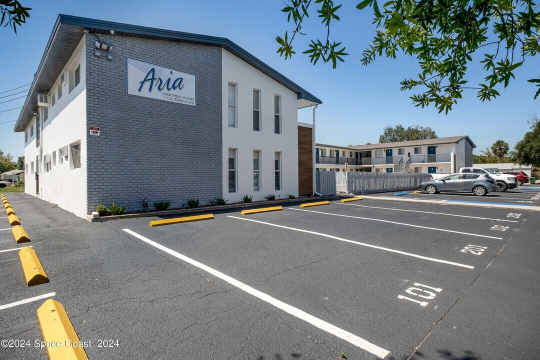 115 Seminole Ave W in Melbourne, FL - Building Photo