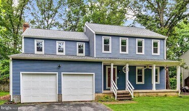 128 Oakwood Dr in Stafford, VA - Building Photo - Building Photo