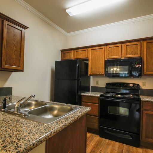 Country Club Apartments in Kerrville, TX - Foto de edificio