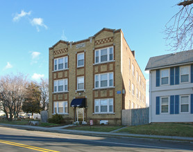 1 Broad St in Hartford, CT - Building Photo - Building Photo