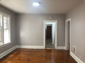 48 Parkside Ct-Unit -1A in Utica, NY - Building Photo - Building Photo