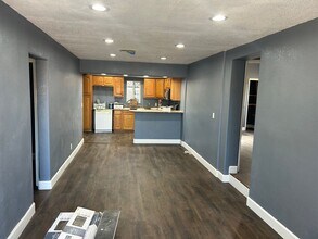 508 W 11th St in Imperial, CA - Foto de edificio - Building Photo