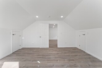 41 Hoffman St in South Hackensack, NJ - Building Photo - Building Photo