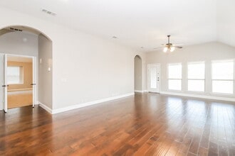 429 Calvert Dr in Midlothian, TX - Building Photo - Building Photo