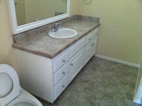 729 La Grange Ave in Thousand Oaks, CA - Building Photo - Building Photo