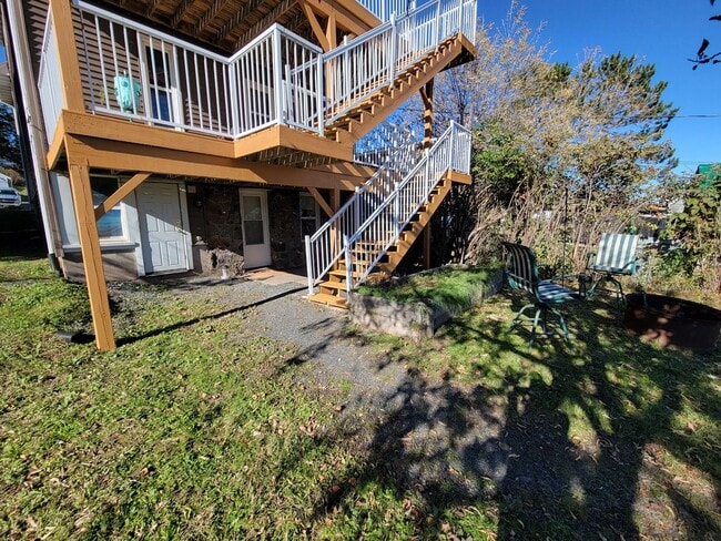 property at 16 W 9th St