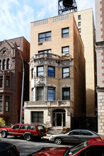 330 W 76th St in New York, NY - Building Photo - Building Photo