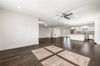 406 NW 5th St in Bentonville, AR - Building Photo - Building Photo