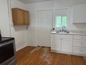 7599 Azusa Ave in Dos Palos, CA - Foto de edificio - Building Photo