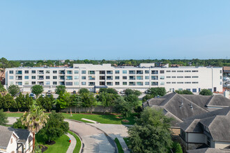 Marina Pointe Condominiums in League City, TX - Building Photo - Building Photo