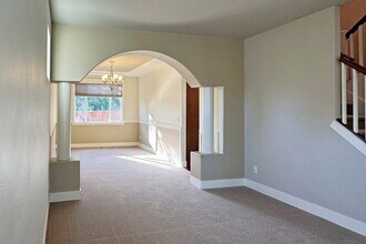 21012 33rd Pl W in Lynnwood, WA - Building Photo - Building Photo