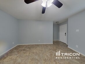2604 Jacob Ct in Dickinson, TX - Foto de edificio - Building Photo