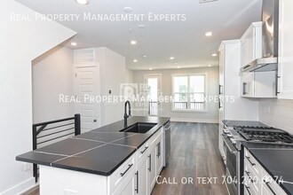 2140 Terwilliger Terrace in Charlotte, NC - Building Photo - Building Photo