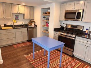 69 Gore St in Cambridge, MA - Building Photo - Building Photo