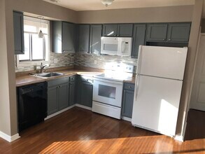 679 Karmada St in Plymouth, MI - Building Photo - Building Photo