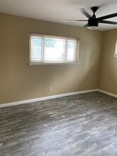 593 Maxwell Ln in Lathrop, CA - Foto de edificio - Building Photo