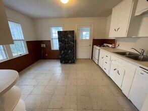 207 W Dale St in Norman, OK - Building Photo - Building Photo