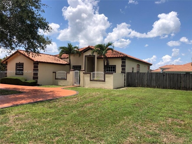 18721 SW 291st Terrace in Homestead, FL - Foto de edificio - Building Photo