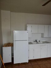 303 1/2 W High St in Orangeville, IL - Building Photo - Building Photo
