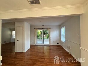 230 Long Meadow Rd in Bedminster, NJ - Building Photo - Building Photo