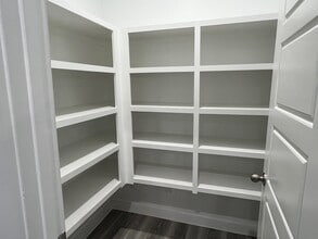 3220 Crown Gate Dr in Houston, TX - Building Photo - Building Photo