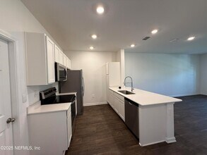 3581 Prairie Wind Ct in Middleburg, FL - Building Photo - Building Photo