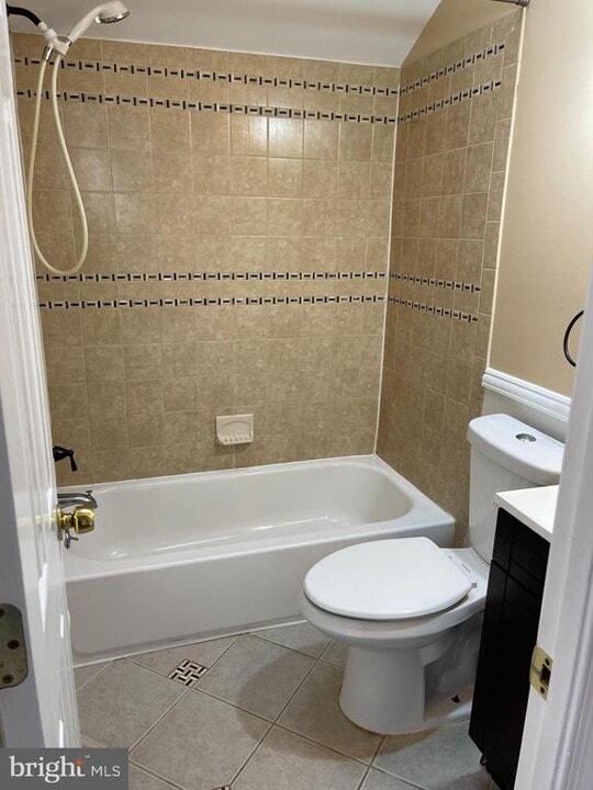 6513 Fairbanks St in New Carrollton, MD - Building Photo