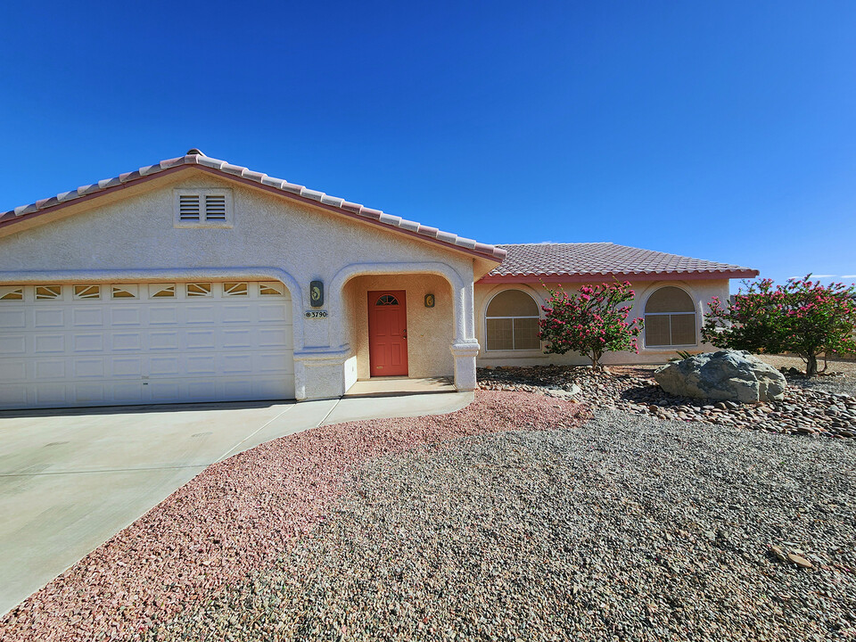 3790 Canyon Cove Dr in Lake Havasu City, AZ - Building Photo