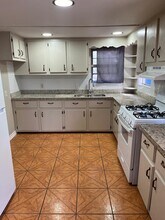 2505 San Salvador St in Laredo, TX - Building Photo - Building Photo