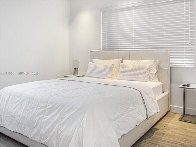 9220 Biscayne Blvd in Miami Shores, FL - Building Photo - Building Photo