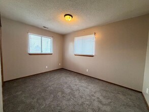 2728 4th Ave N in Fort Dodge, IA - Building Photo - Building Photo