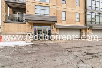 802 N Meridian St in Indianapolis, IN - Building Photo - Building Photo