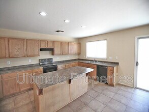 6512 W Toronto Way in Phoenix, AZ - Building Photo - Building Photo