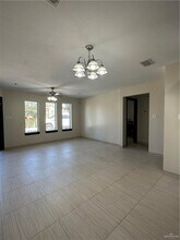 11 Kiwi Ave W in Pharr, TX - Building Photo - Building Photo