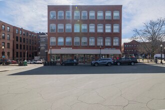 80 Wingate St in Haverhill, MA - Building Photo - Building Photo