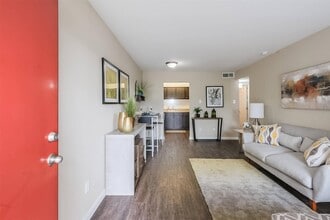 5900 N Braeswood Blvd, Unit 237 in Houston, TX - Foto de edificio - Building Photo