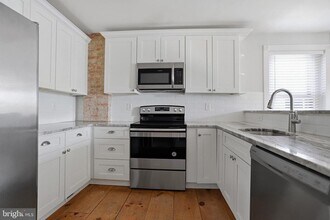 33 E Front St in Media, PA - Building Photo - Building Photo